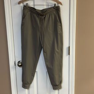 Lightweight jogger